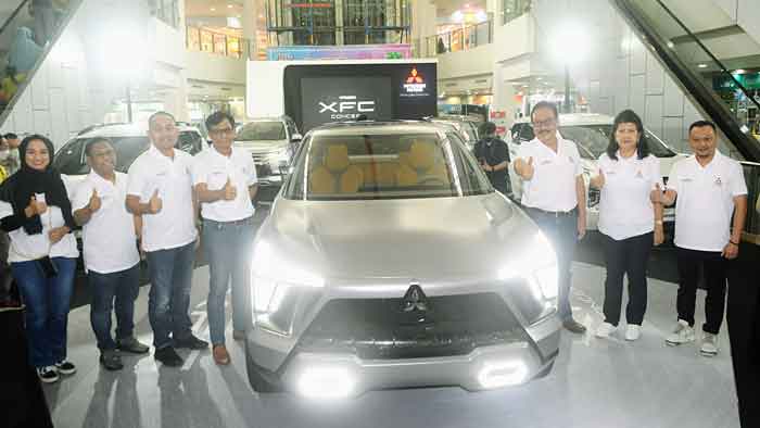 Pamerkan Mobil Mitsubishi XFC Concept